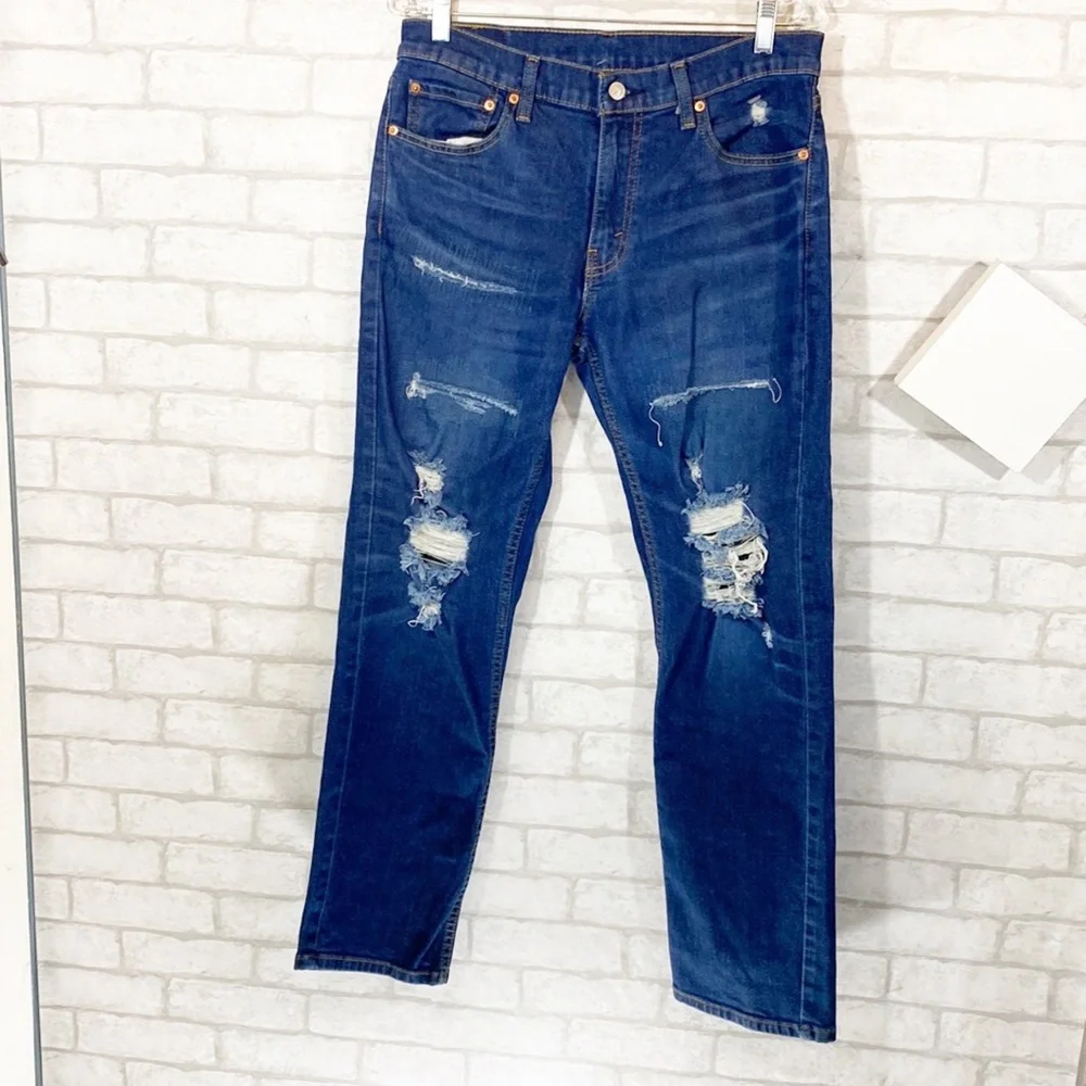 Levi’s 511 distressed jeans size 33x32